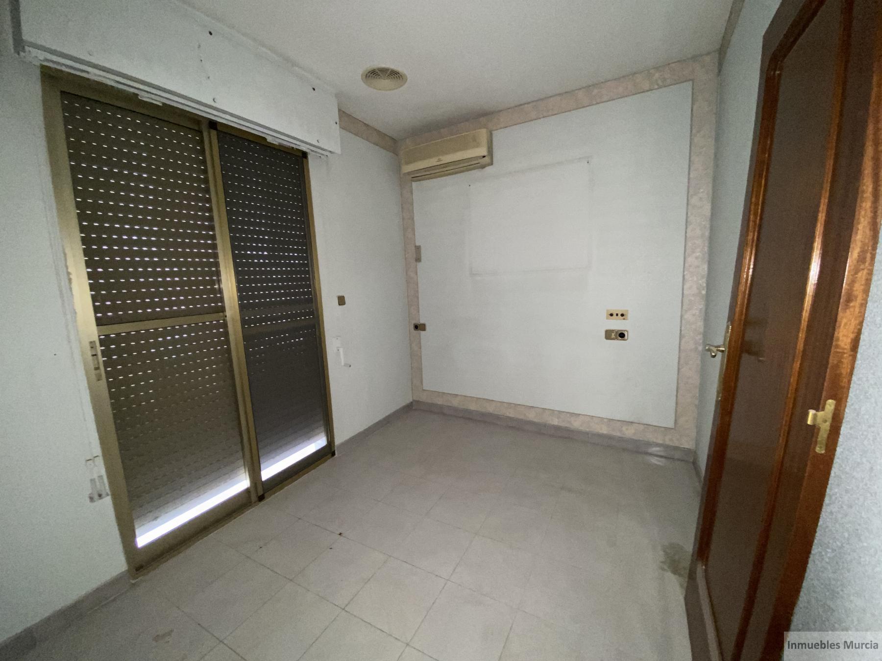 For sale of flat in Murcia
