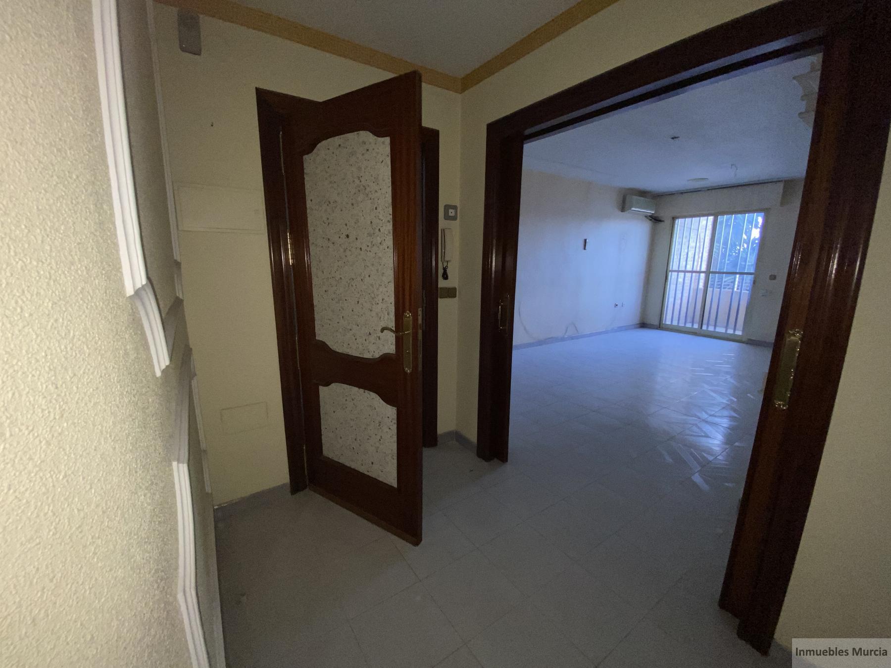 For sale of flat in Murcia