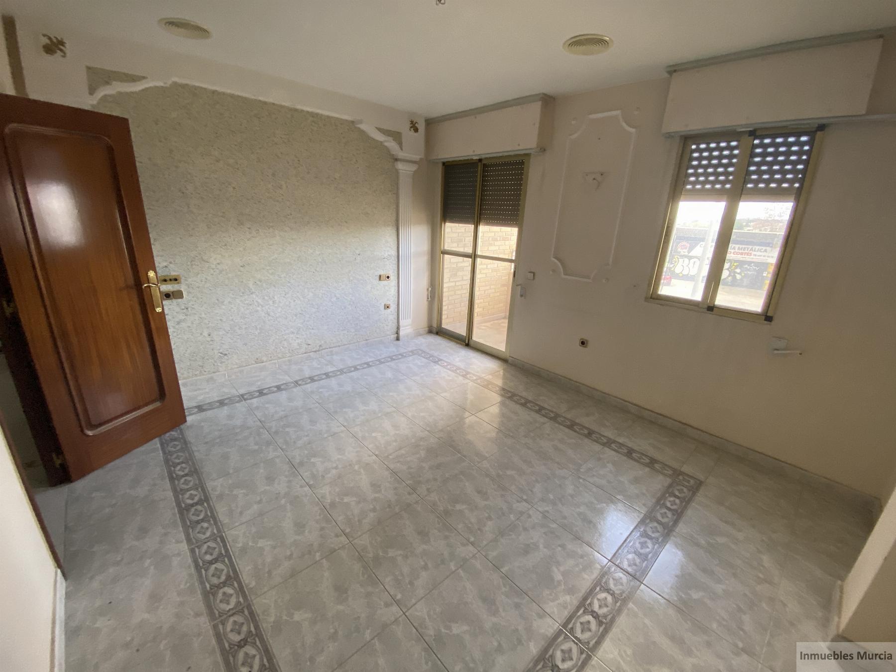 For sale of flat in Murcia