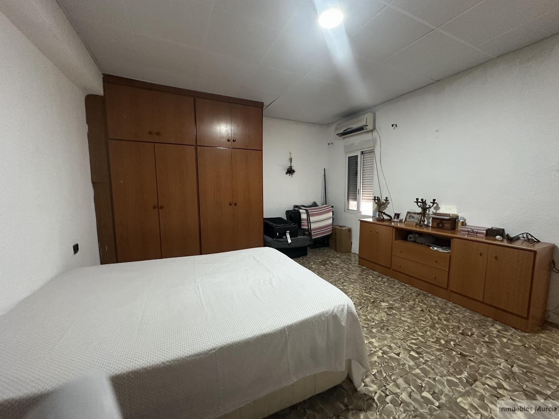 For sale of flat in Alcantarilla