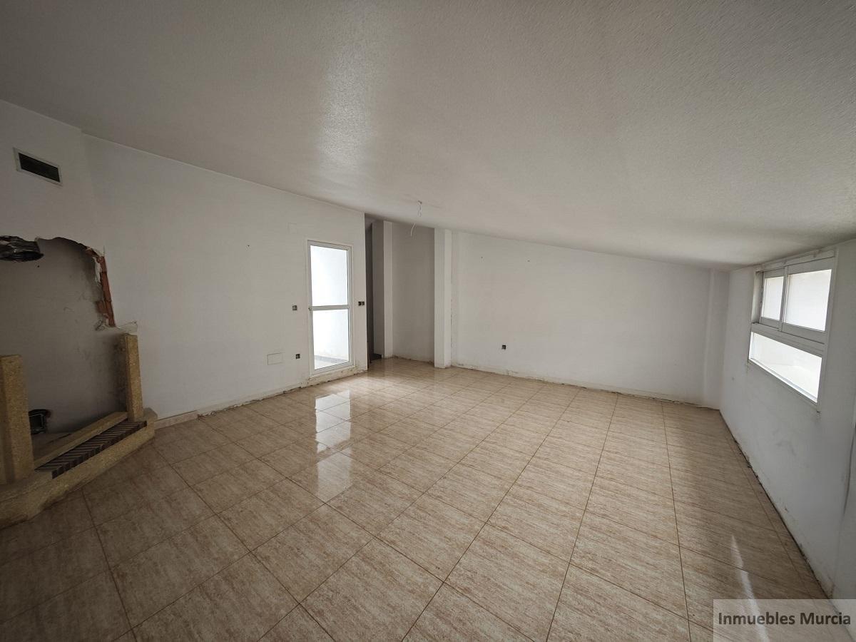 For sale of duplex in Murcia