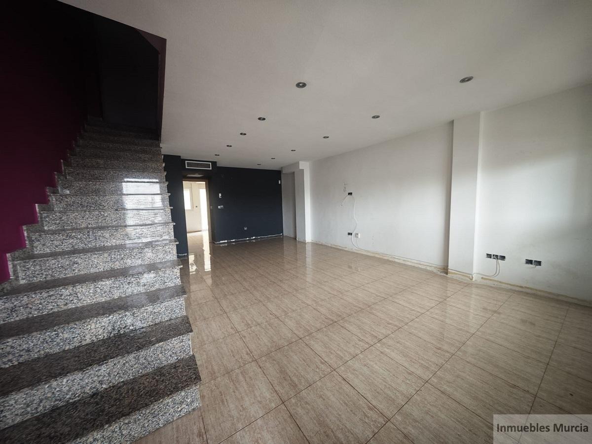 For sale of duplex in Murcia
