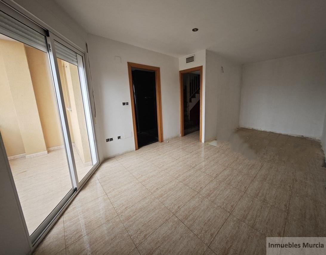 For sale of duplex in Murcia