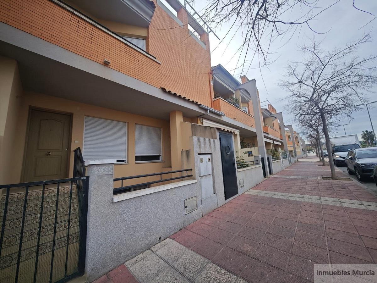 For sale of duplex in Murcia