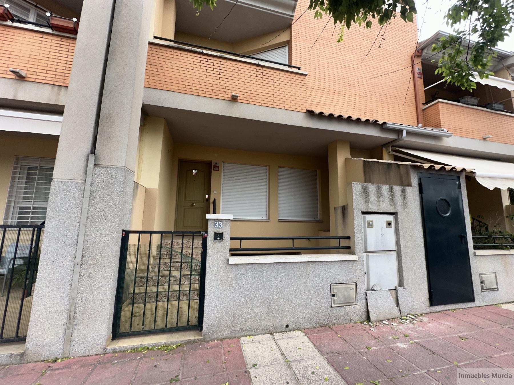 For sale of duplex in Murcia