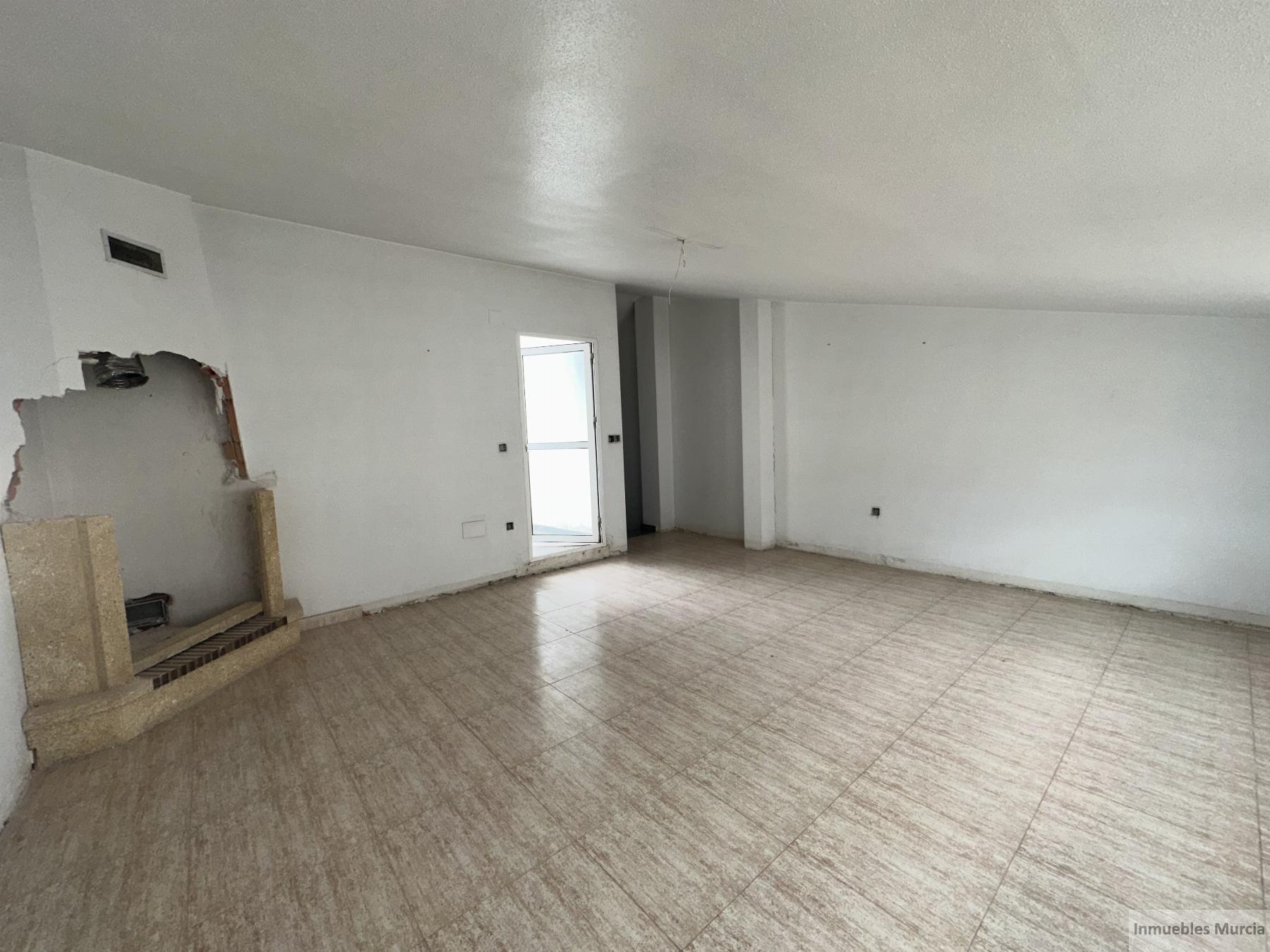 For sale of duplex in Murcia