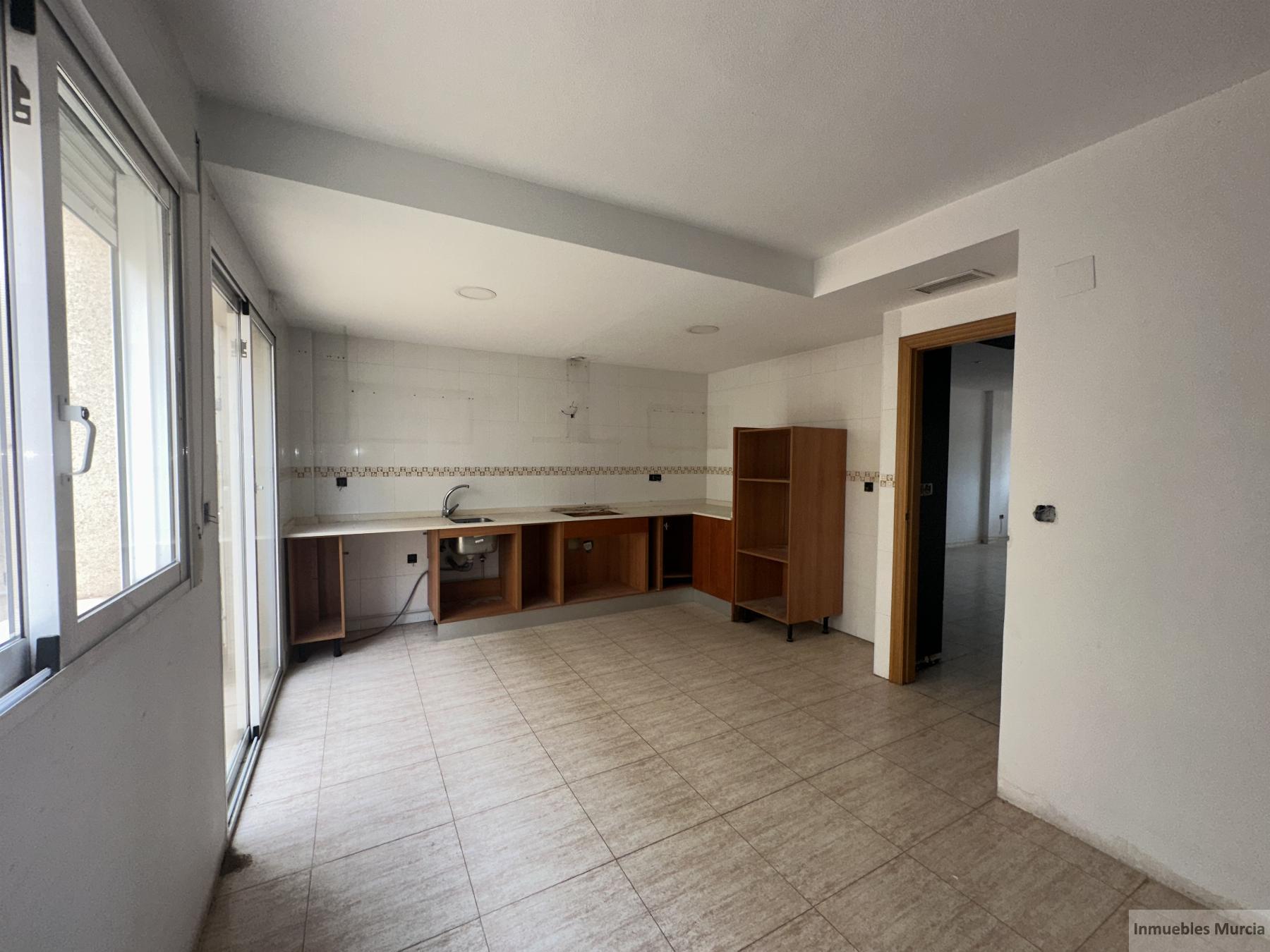 For sale of duplex in Murcia