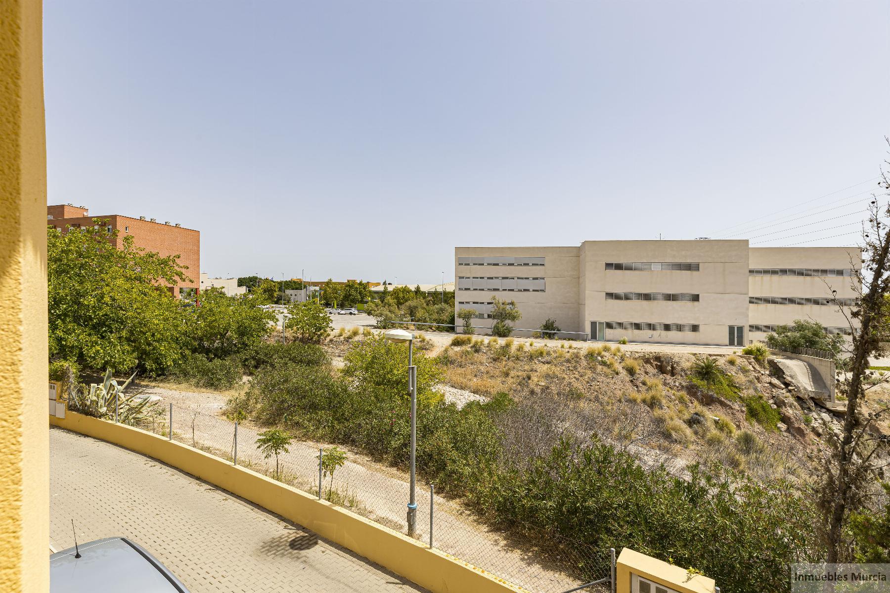 For sale of duplex in Murcia