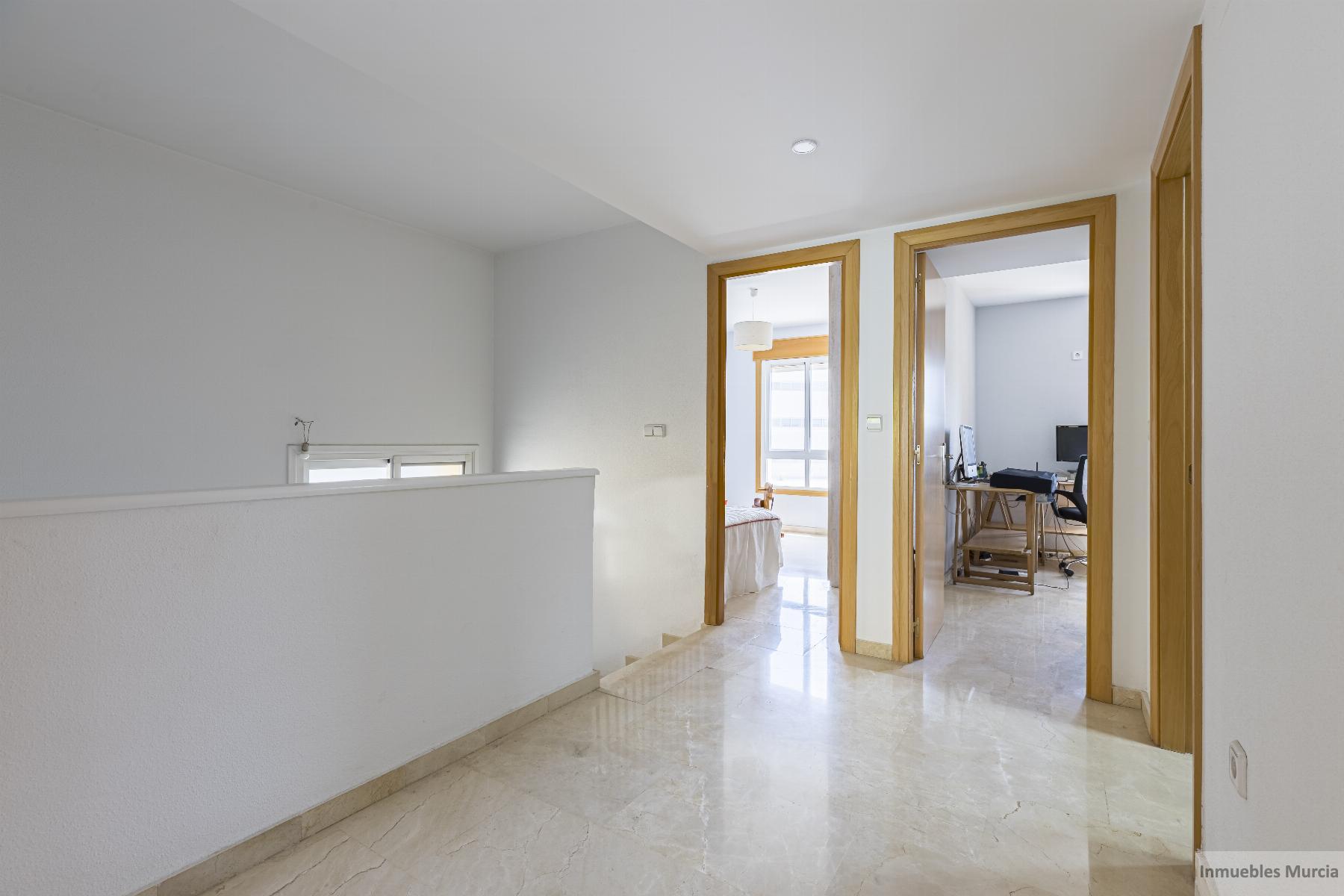 For sale of duplex in Murcia