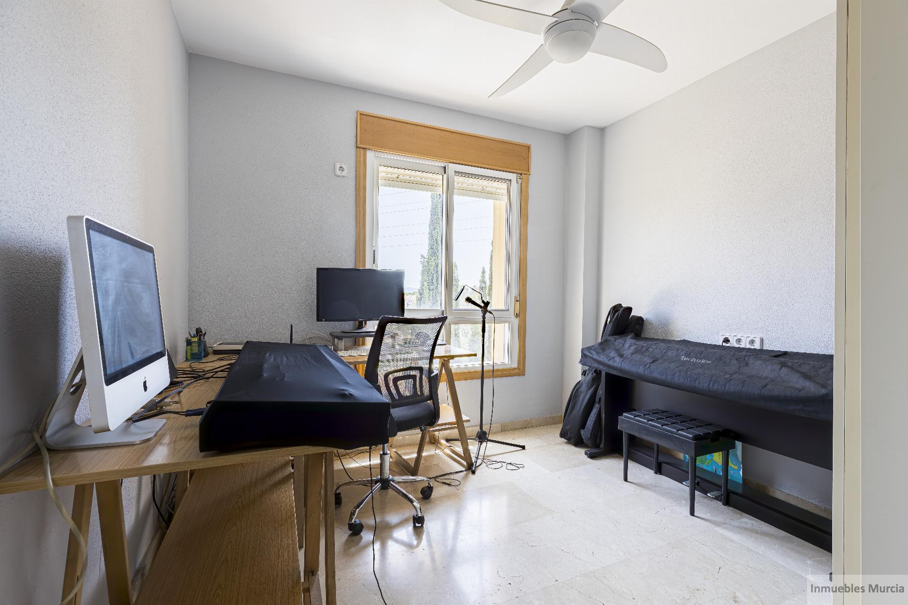 For sale of duplex in Murcia