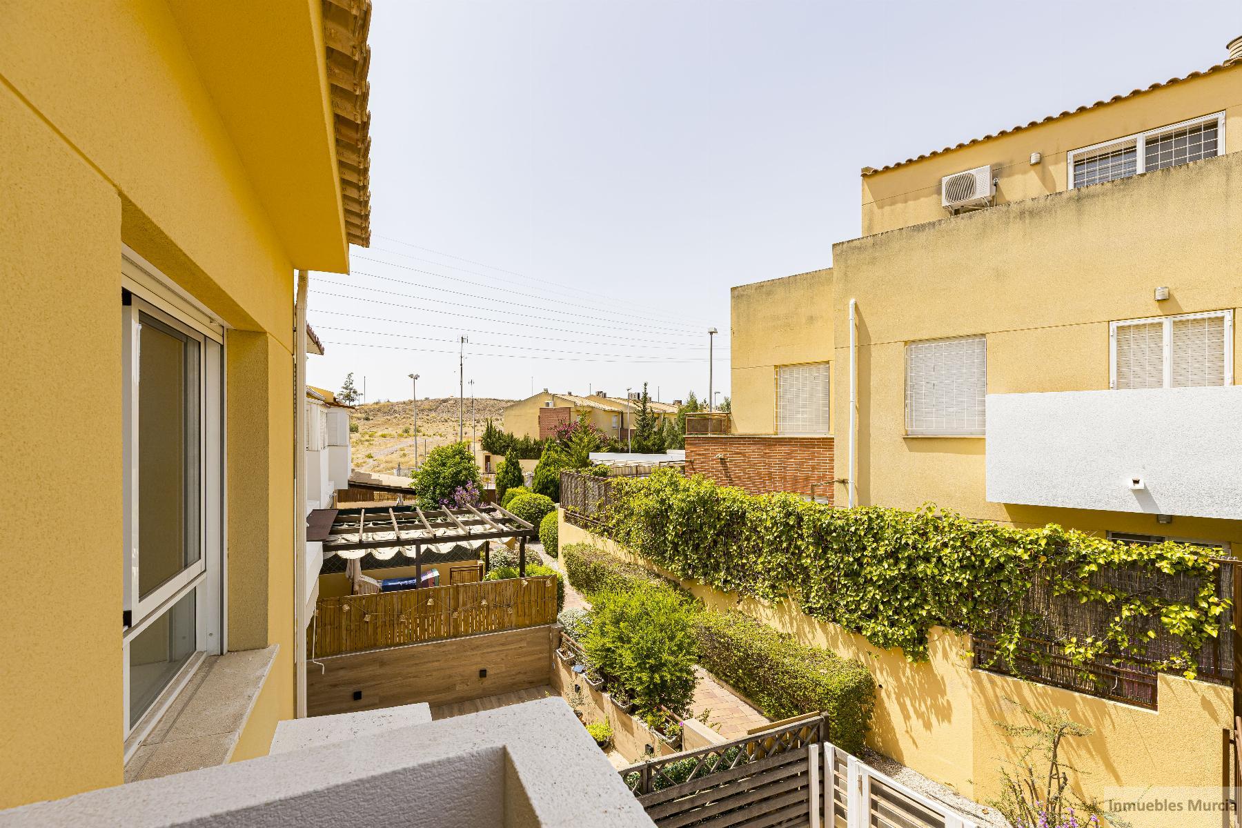 For sale of duplex in Murcia