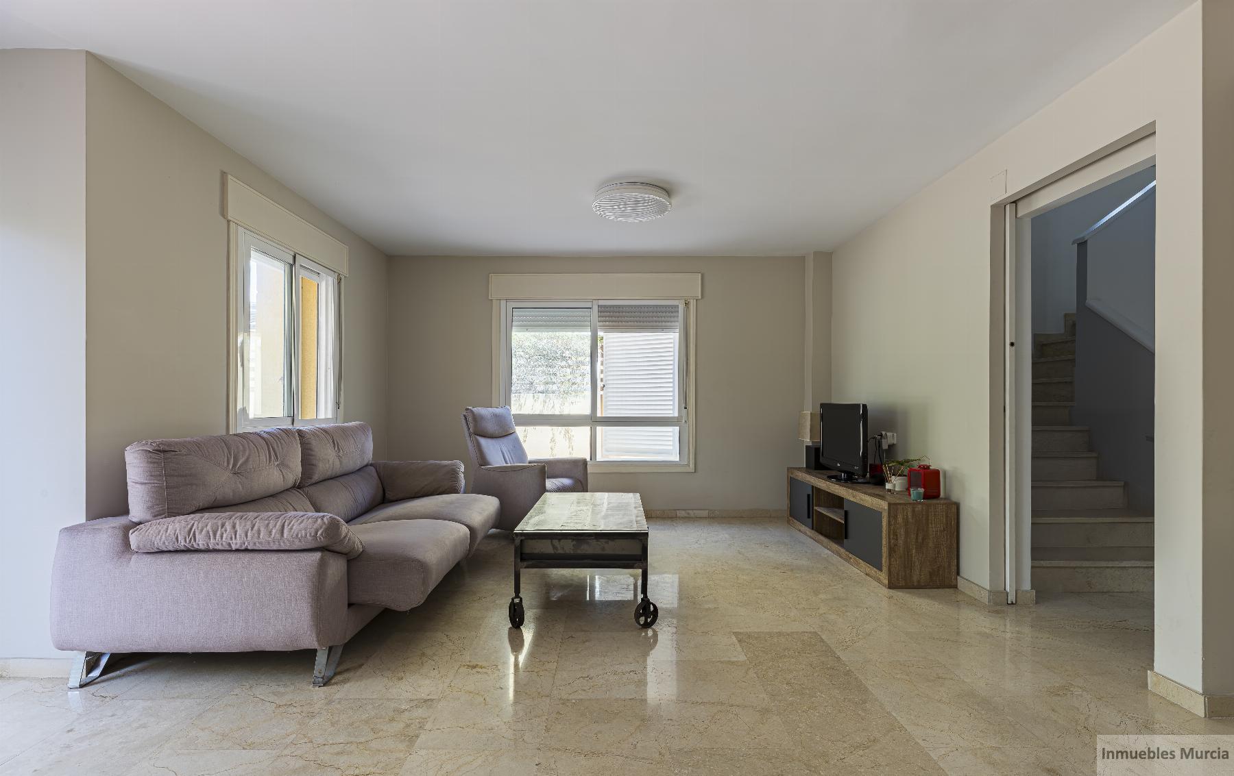 For sale of duplex in Murcia