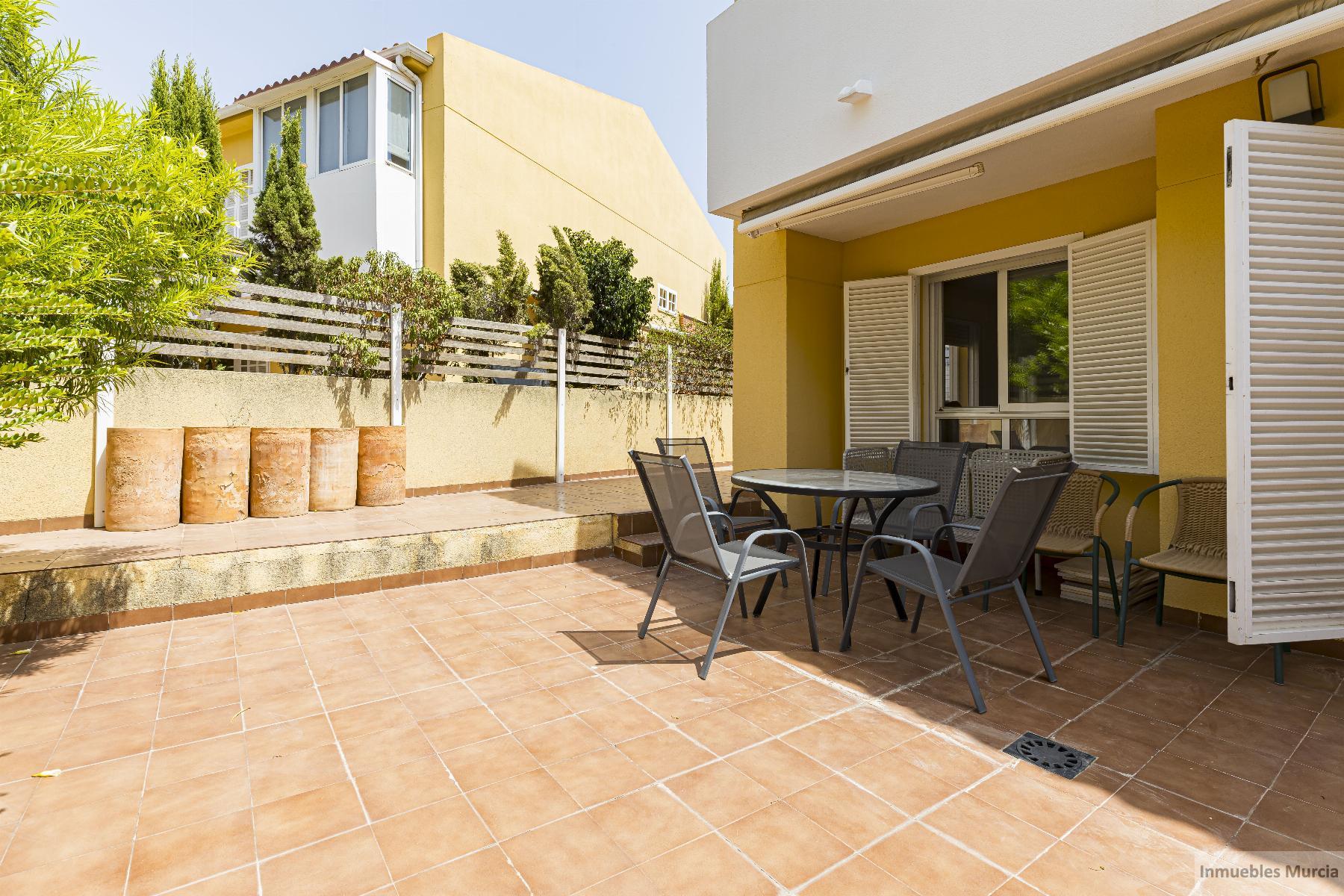 For sale of duplex in Murcia