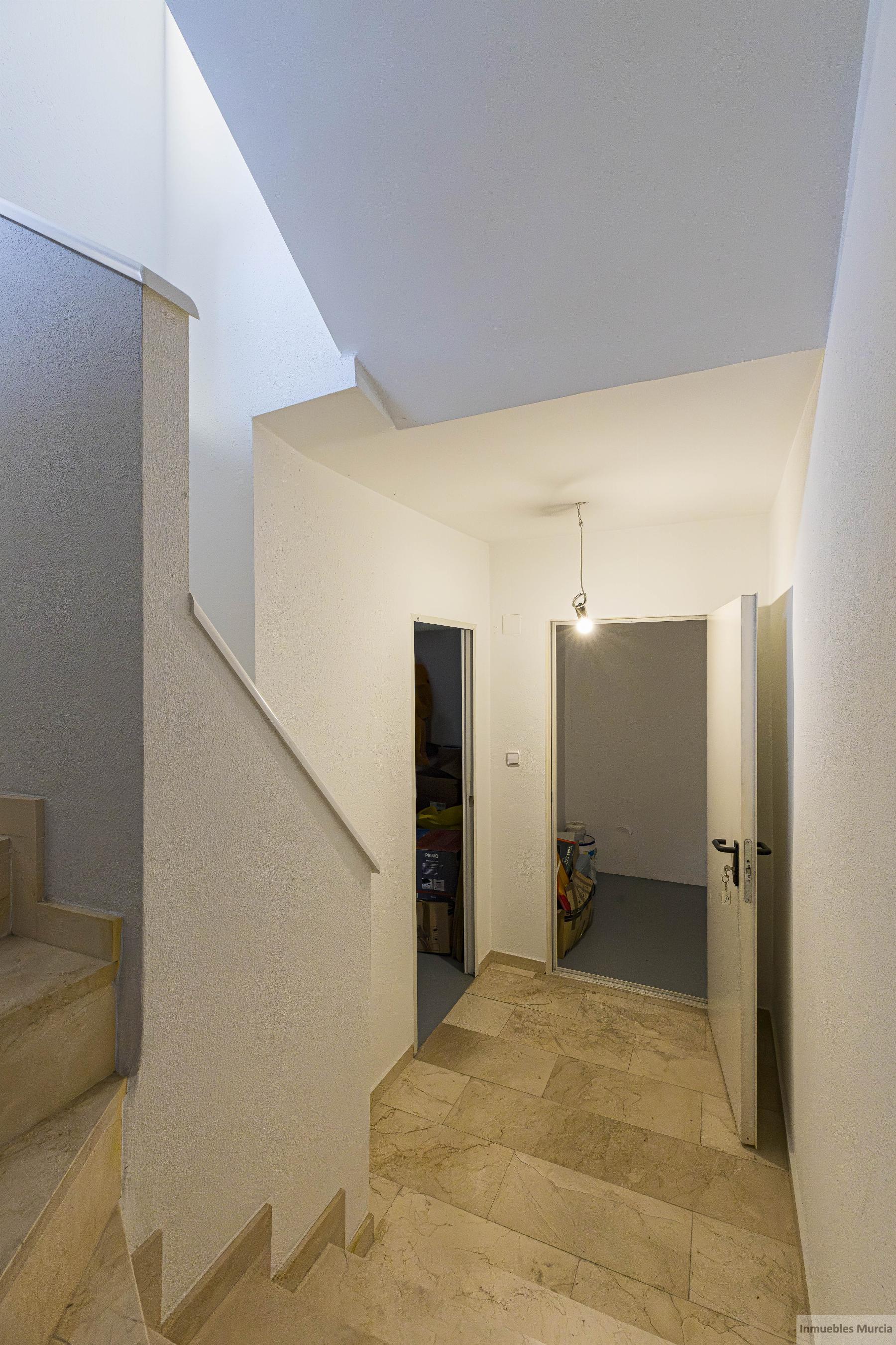 For sale of duplex in Murcia