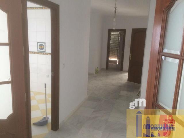 For sale of flat in La Algaba