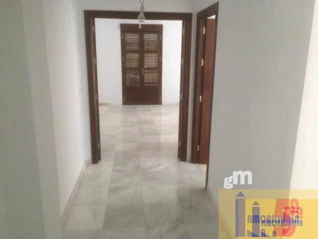 For sale of flat in La Algaba