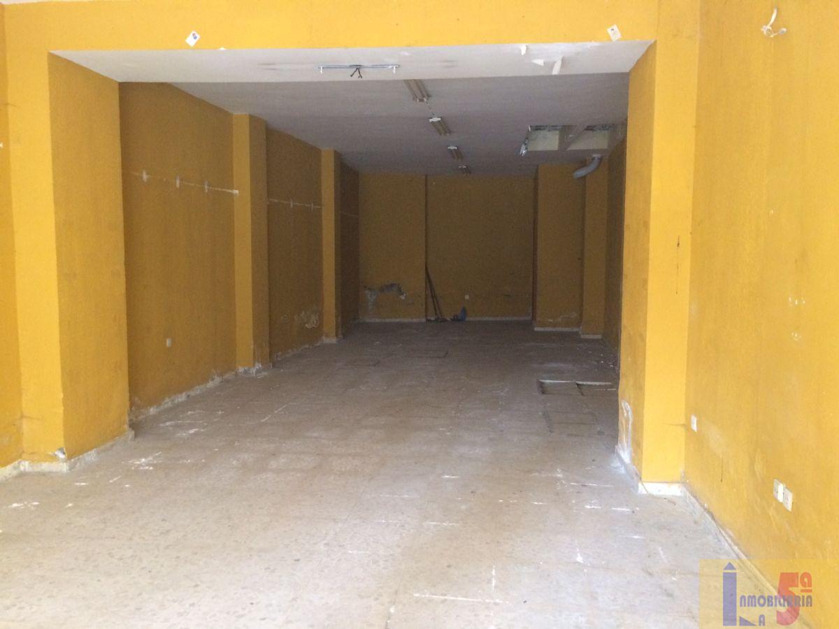 Venta de local comercial en La Algaba