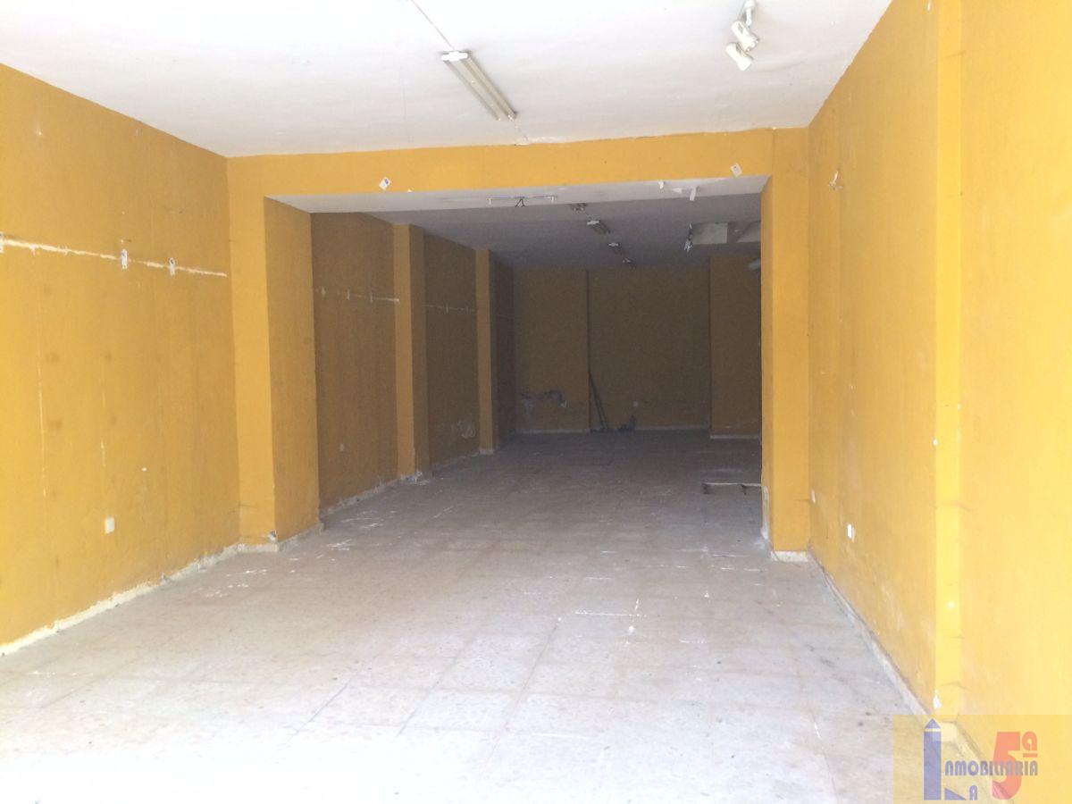 Venta de local comercial en La Algaba