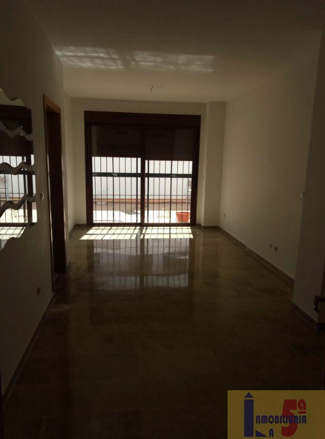 For sale of flat in La Algaba