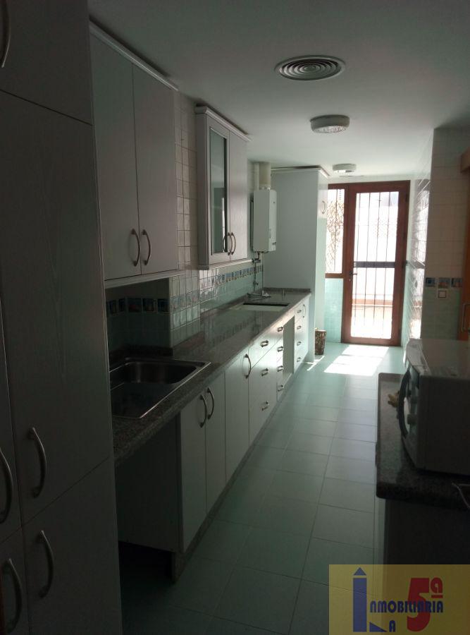 For sale of flat in La Algaba