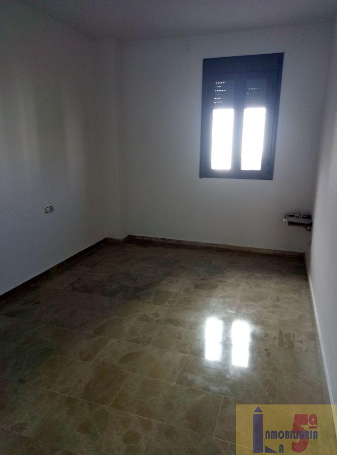 For sale of flat in La Algaba