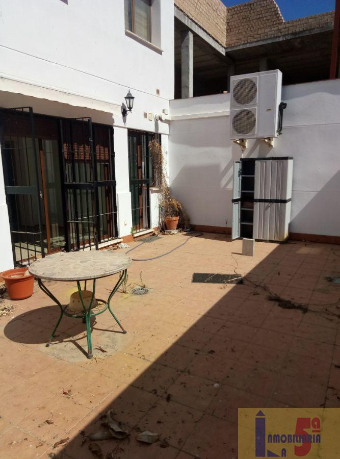 For sale of flat in La Algaba