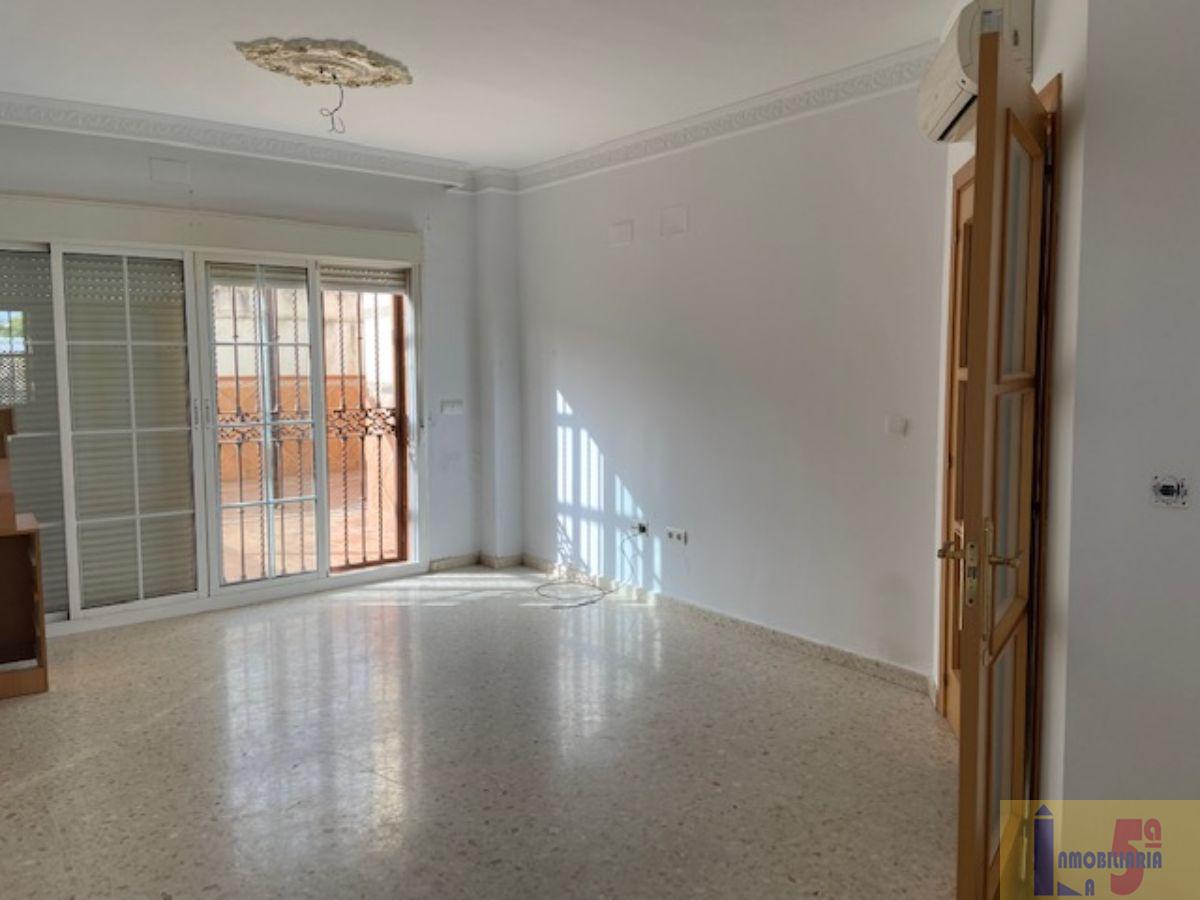 Venta de chalet en Alcalá del Río