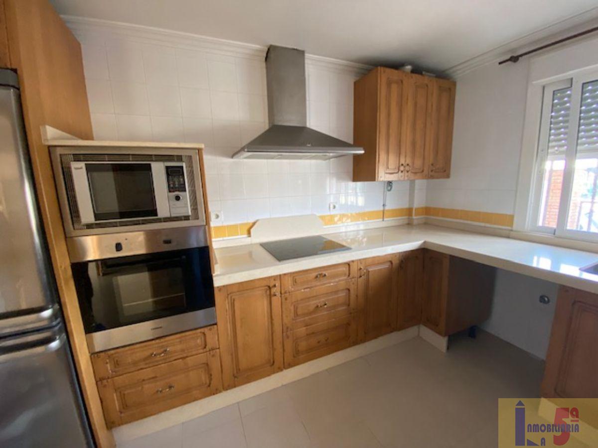 Venta de chalet en Alcalá del Río