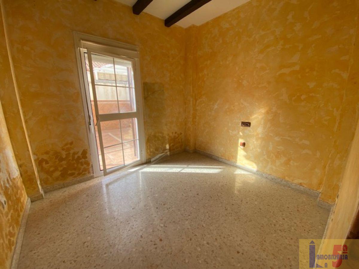 Venta de chalet en Alcalá del Río