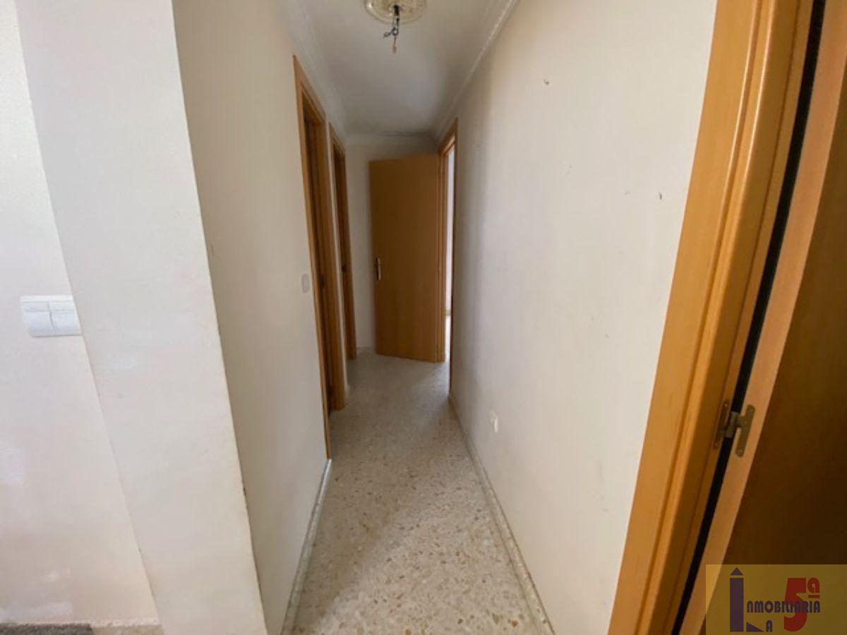 Venta de chalet en Alcalá del Río
