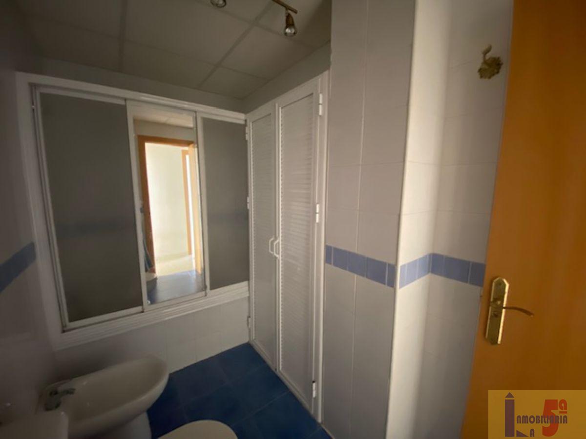 Venta de chalet en Alcalá del Río
