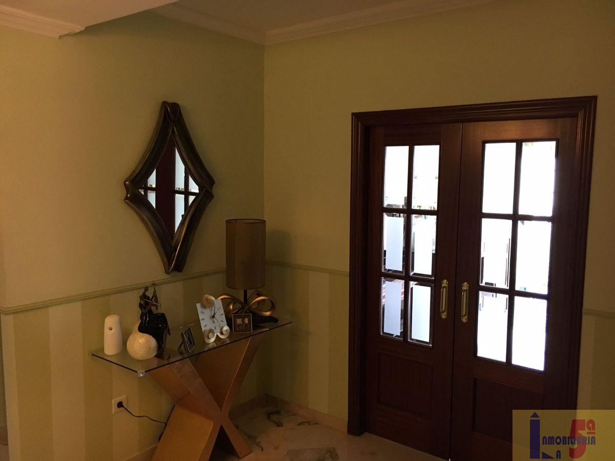 For sale of flat in La Algaba