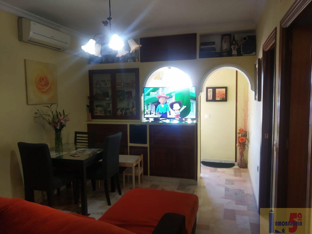 For sale of flat in La Algaba