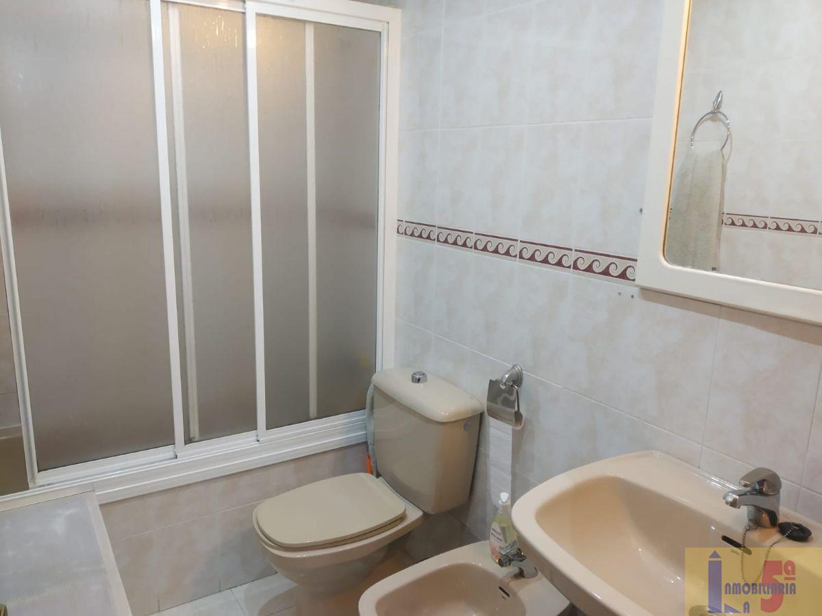 For sale of flat in La Algaba