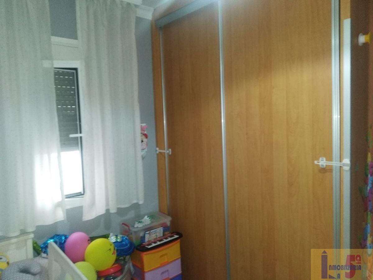 For sale of flat in La Algaba