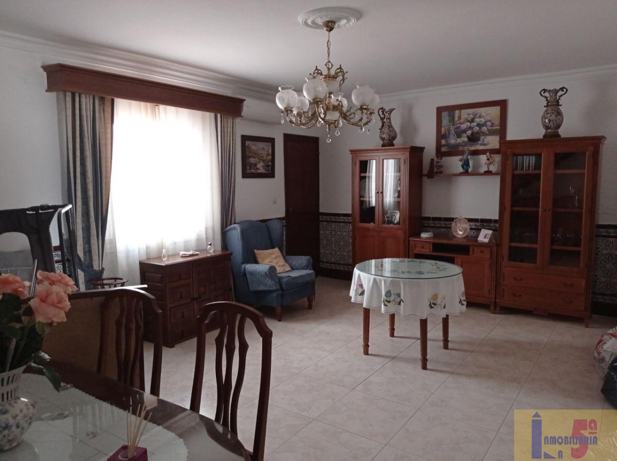 For sale of house in Guillena