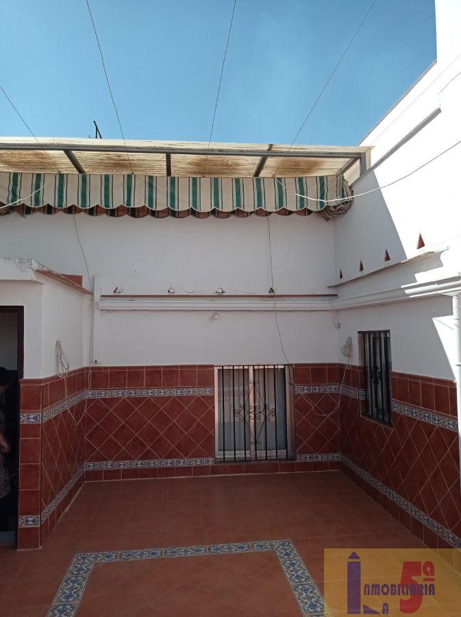 For sale of house in Guillena