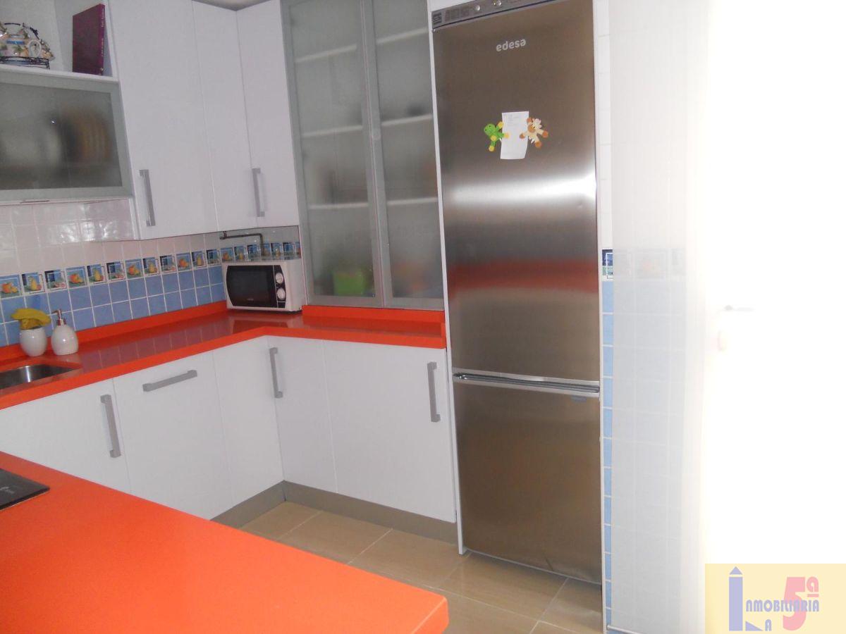 For sale of flat in Alcalá del Río