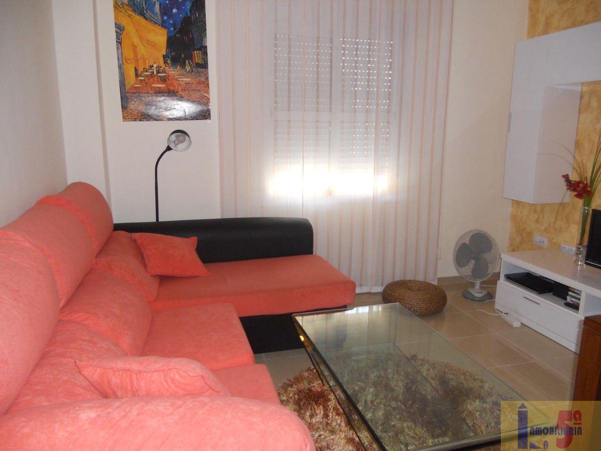 For sale of flat in Alcalá del Río