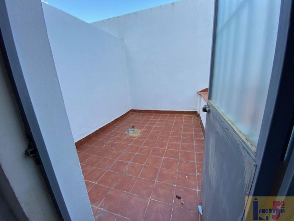 For sale of commercial in La Algaba