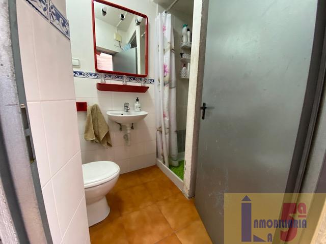 For sale of house in La Algaba