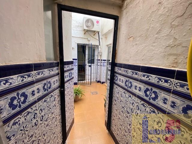 For sale of house in La Algaba