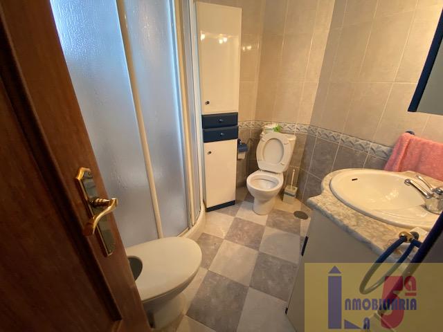 For sale of house in La Algaba