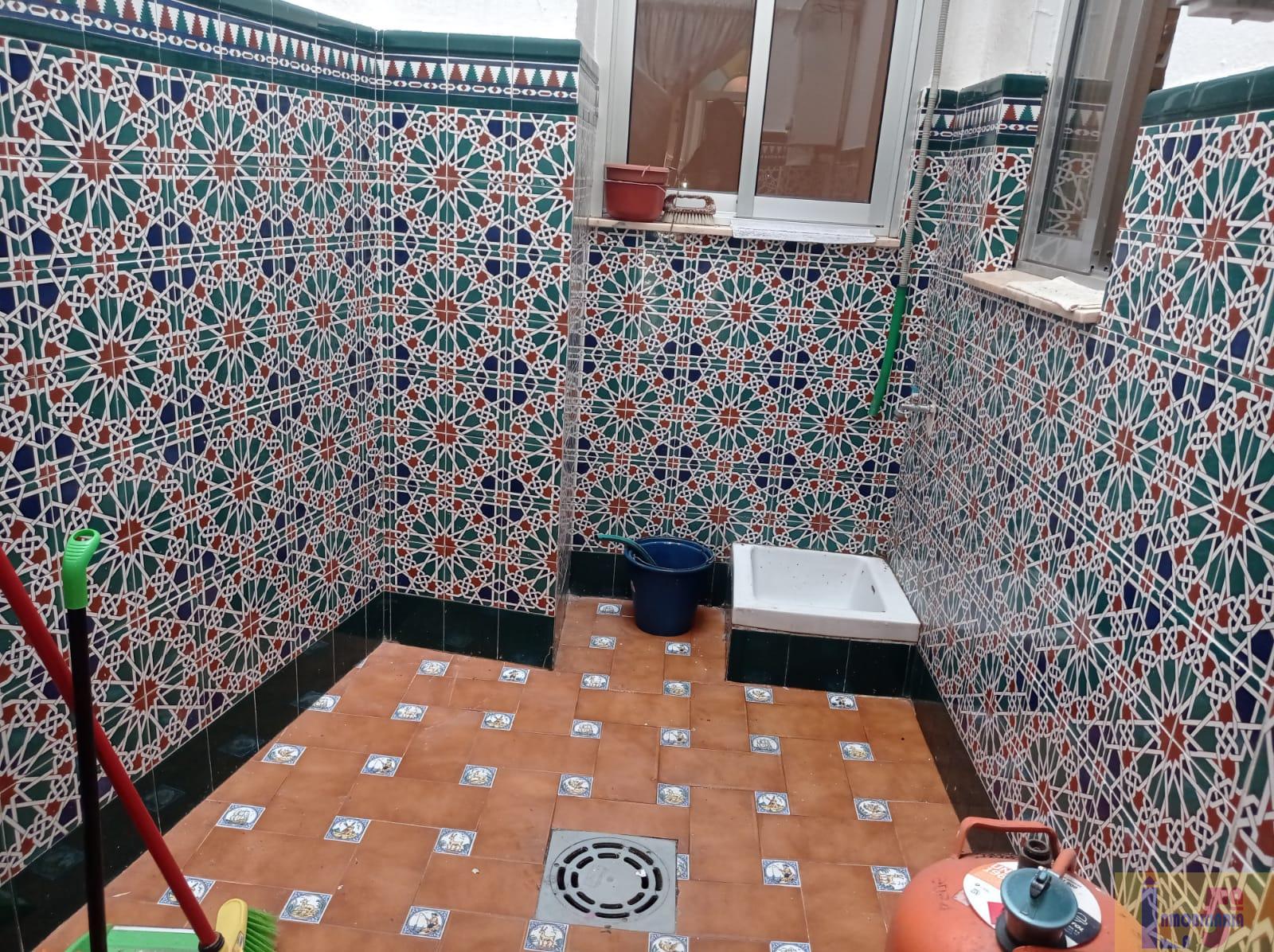 For sale of house in La Algaba