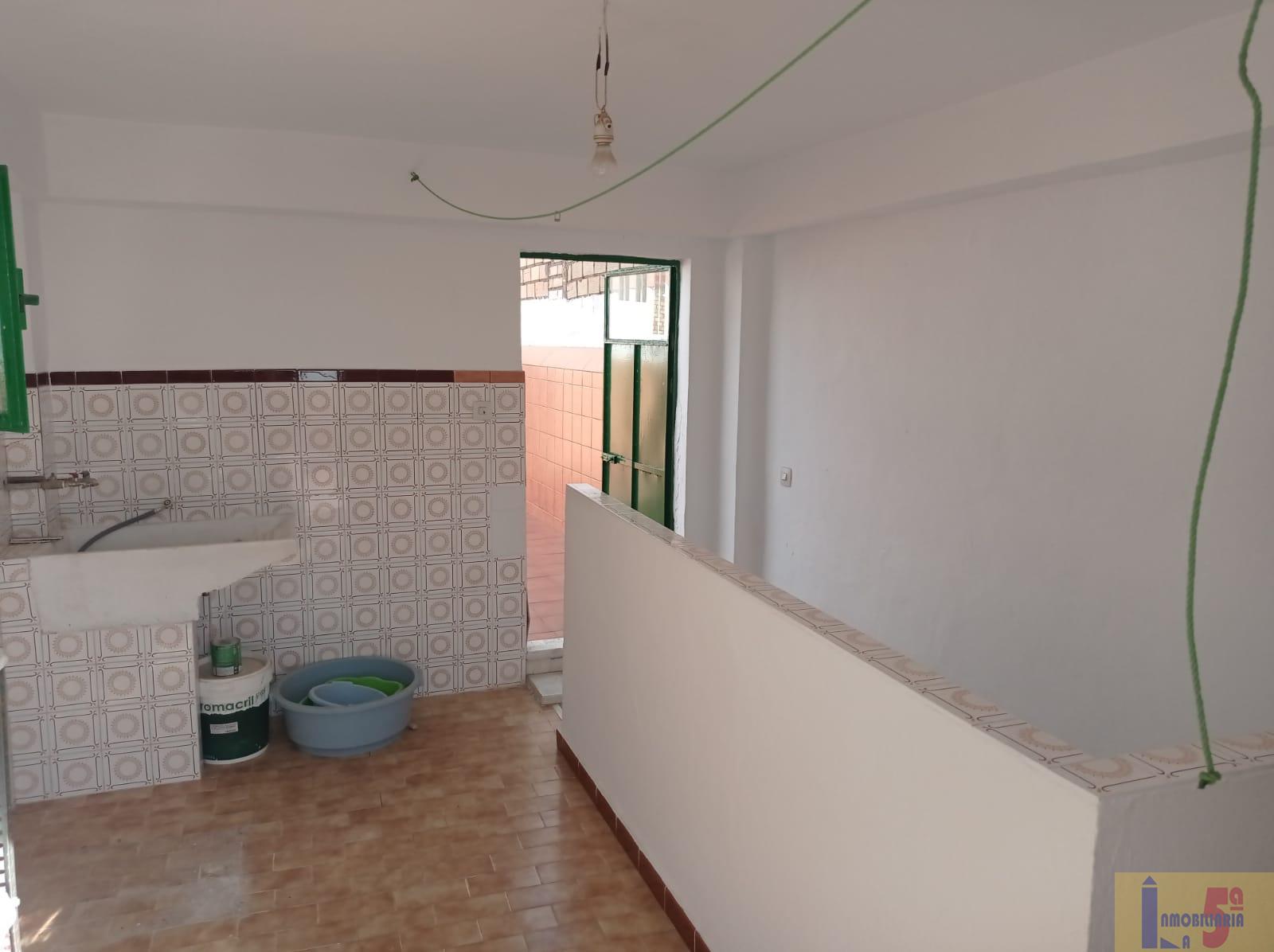 For sale of house in La Algaba