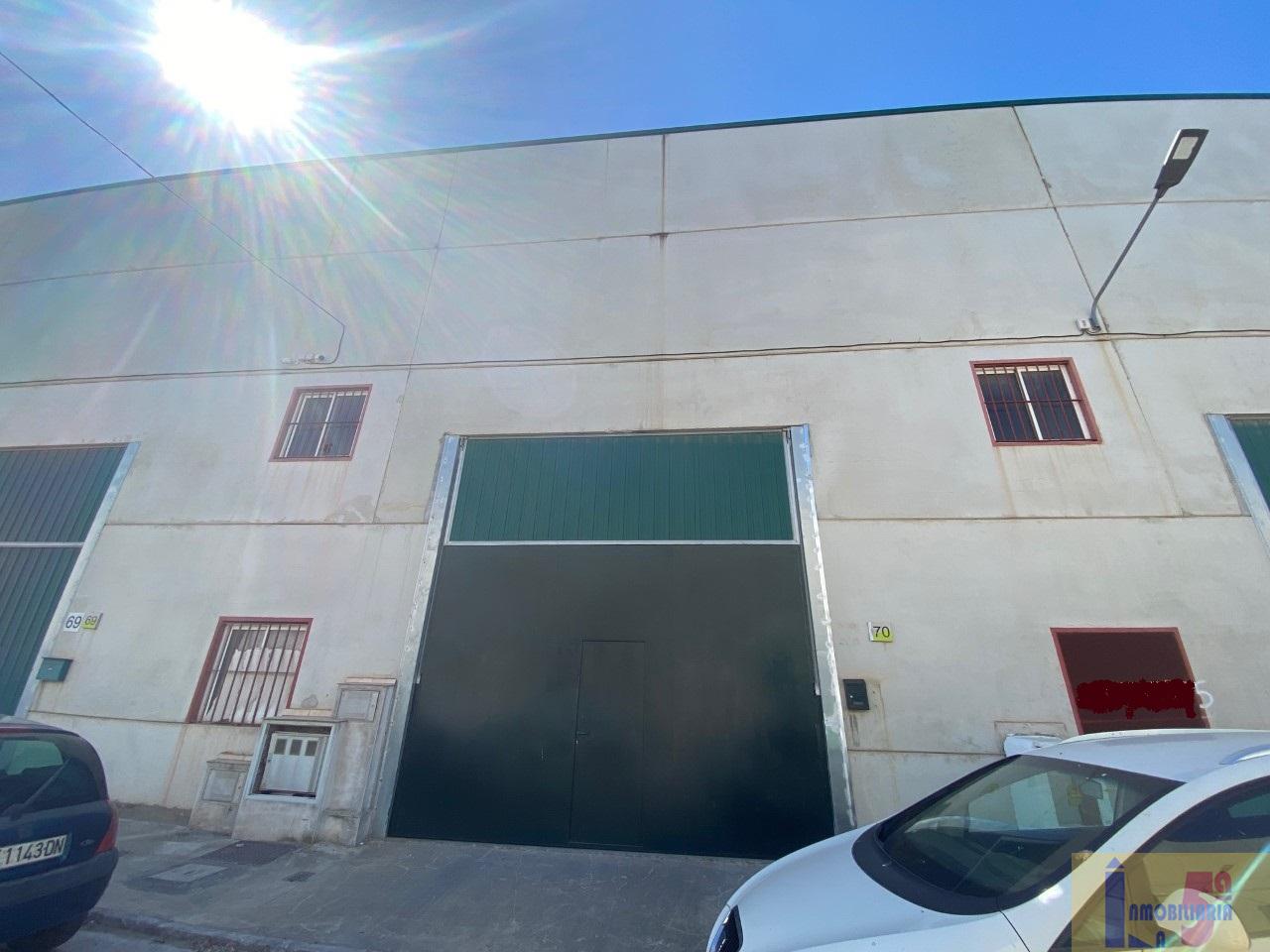 For sale of industrial plant/warehouse in La Algaba