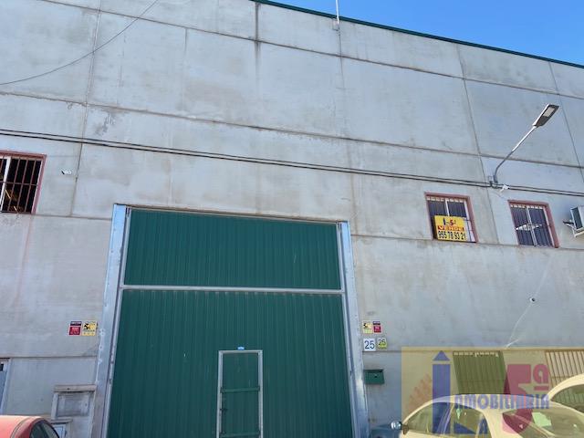 For sale of industrial plant/warehouse in La Algaba