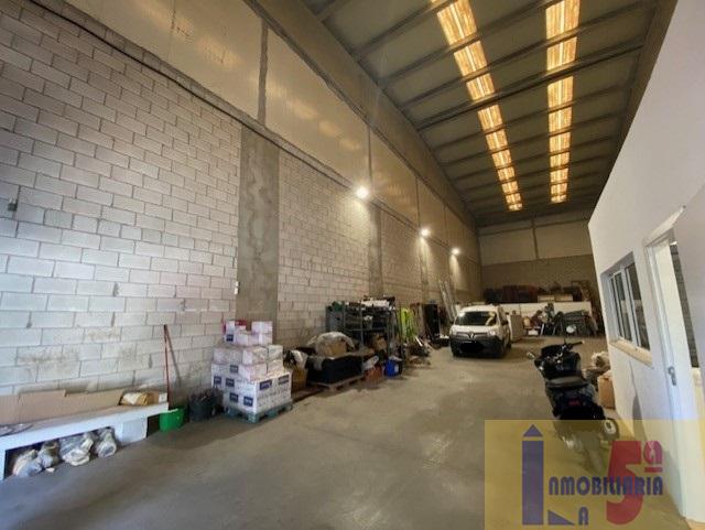 For sale of industrial plant/warehouse in La Algaba