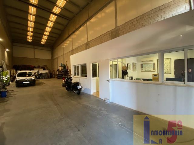 For sale of industrial plant/warehouse in La Algaba
