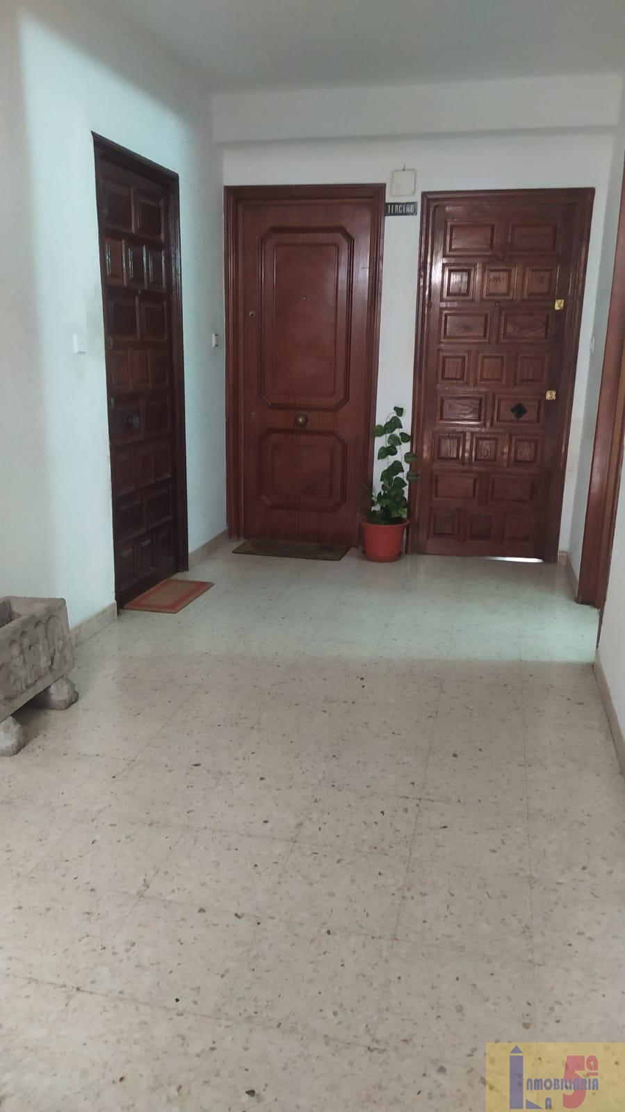 For sale of flat in Sevilla